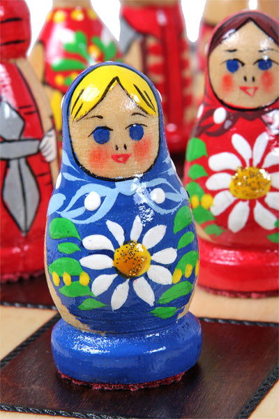 Juego de ajedrez Babushka de madera azul, diseño ruso, tablero de 16,5"