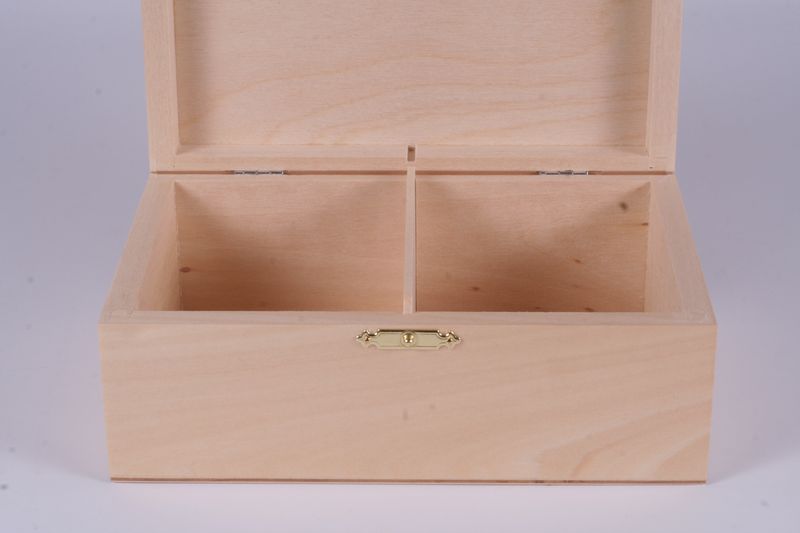 Caja de ajedrez de madera para 4 piezas – Acabado en madera clara