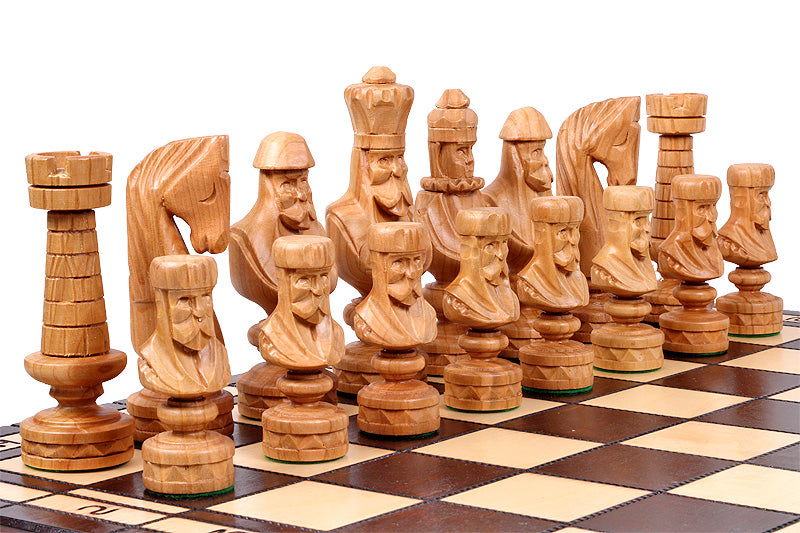 Juego de ajedrez plegable pequeño César, piezas artesanales de madera de tilo, tablero de 23,6"