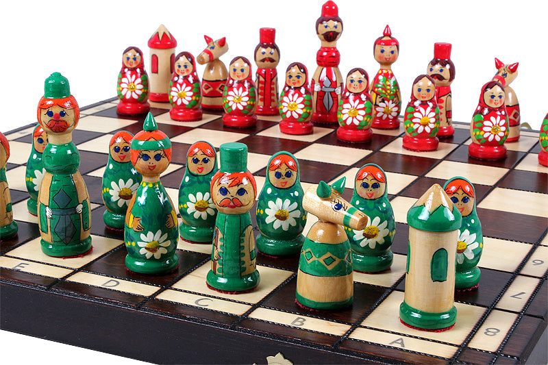 Ajedrez Babushka de madera verde, diseño ruso, tablero de 16,5"