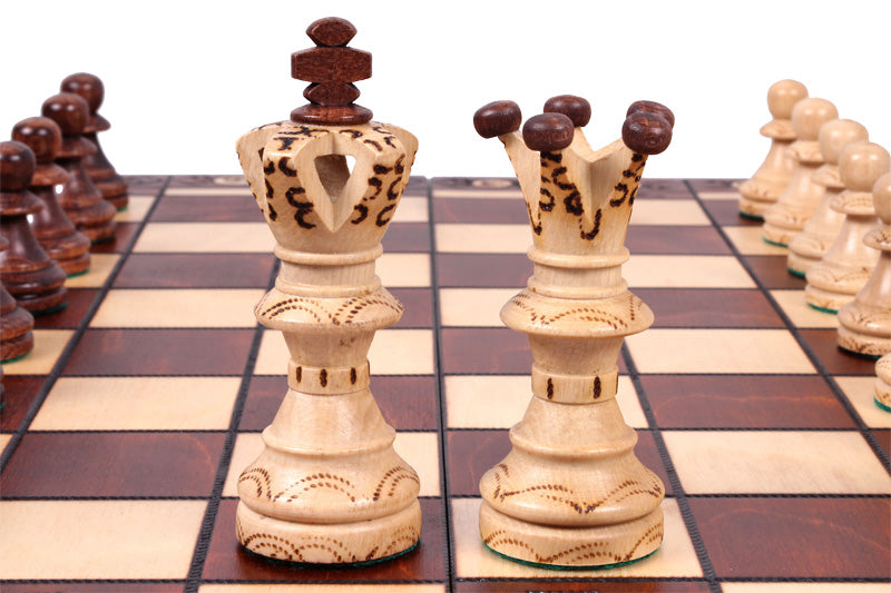 Juego de ajedrez de madera Ambassador Brown Deluxe con bandeja de inserción – Tamaño n.° 5.5