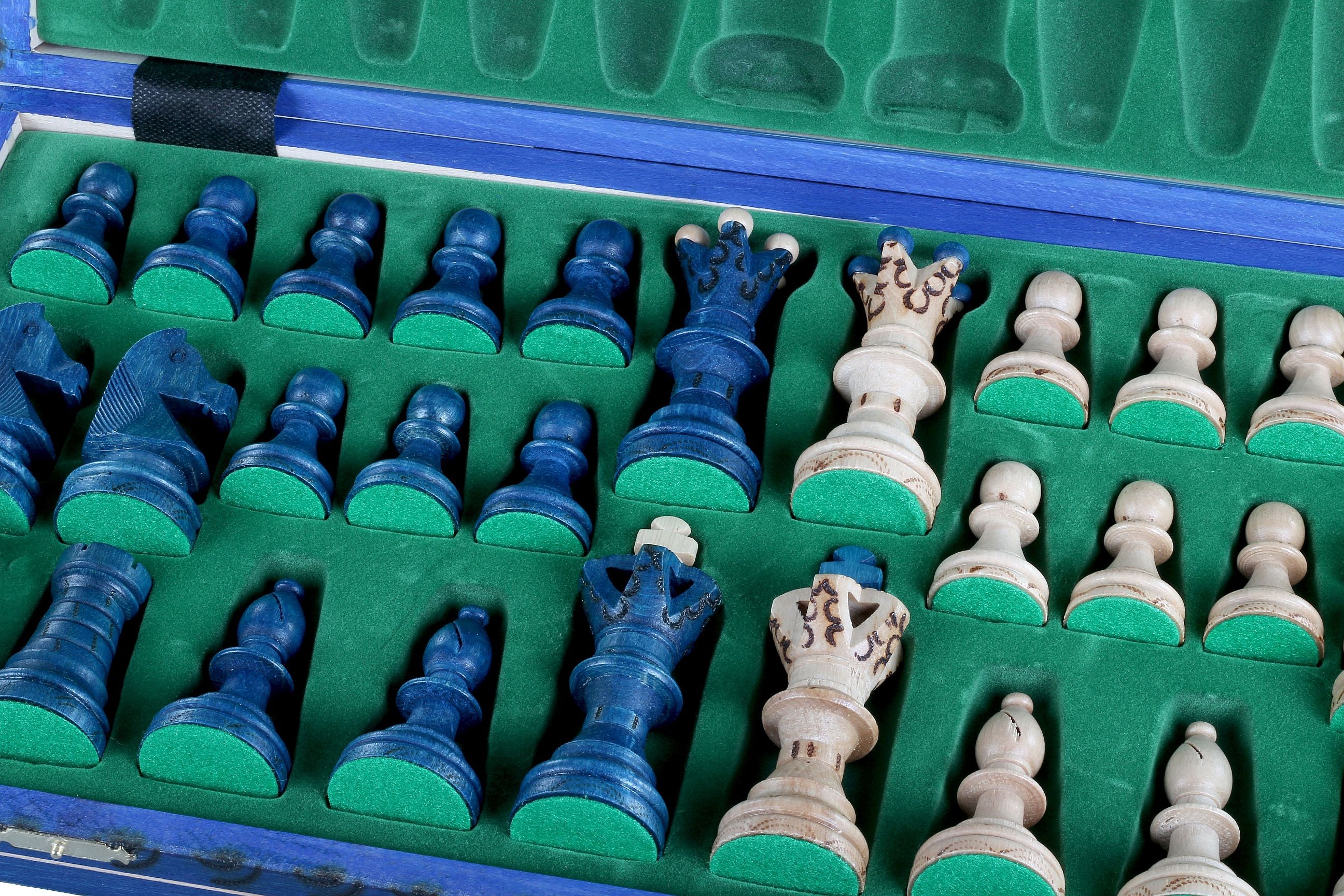 Juego de ajedrez de madera azul Ambassador con incrustaciones quemadas – Tamaño n.° 5
