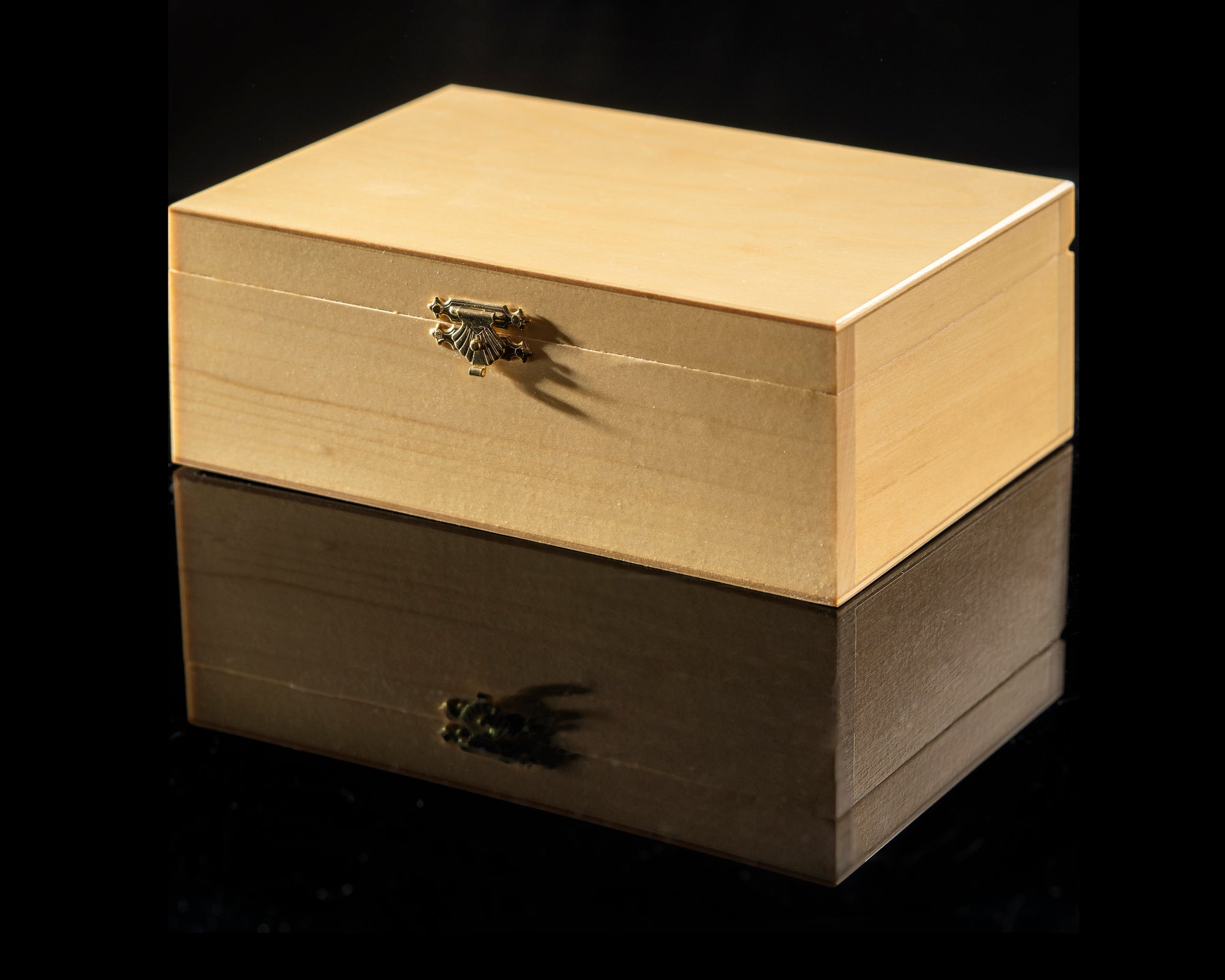 Caja de ajedrez de madera para 5 piezas – Acabado en madera clara