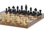 Juego de ajedrez de torneo n.º 5 con tablero de nogal con anotaciones