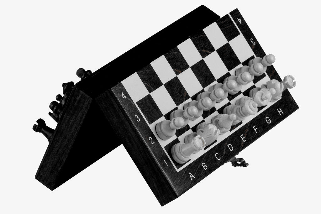 Mini ajedrez magnético de madera negro (1,18" King)